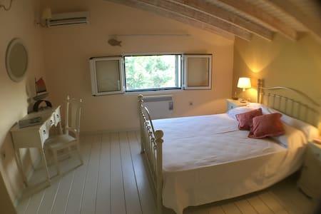 Villa Costa Hydra Plepi ภายนอก รูปภาพ